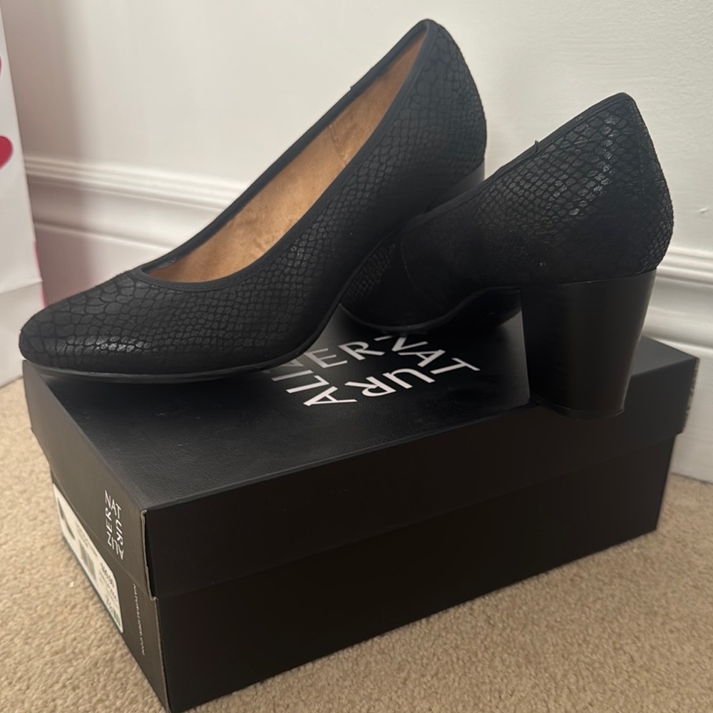 Nine West Black Chunky Heel Pumps